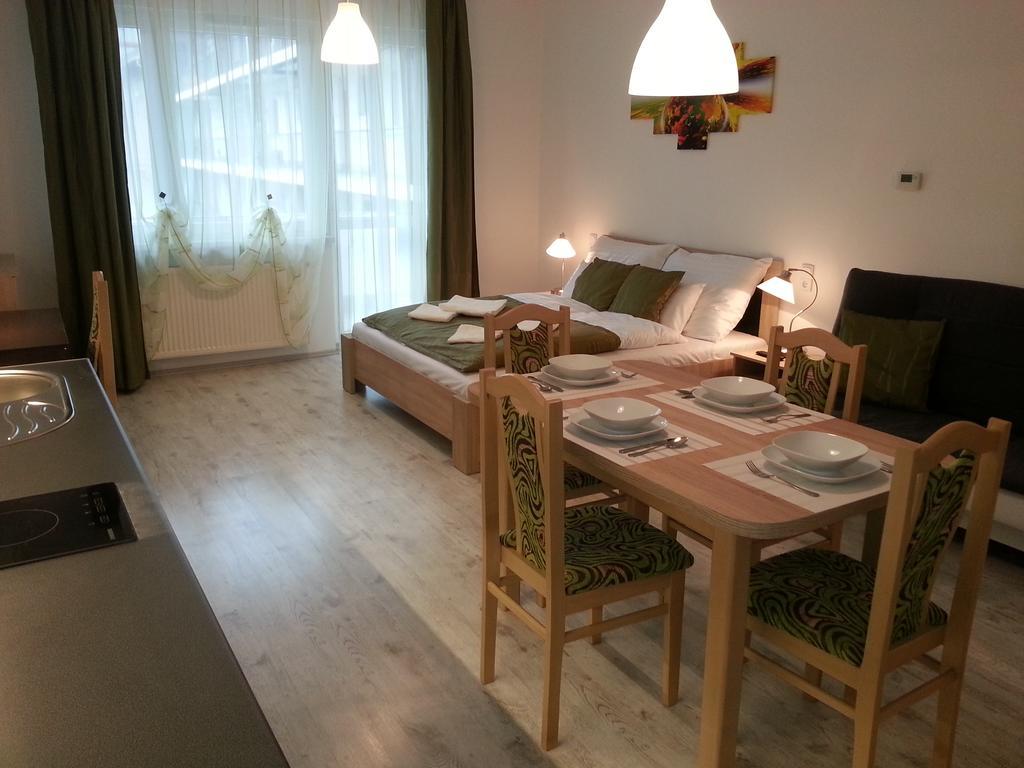 Downtown Apartment מישקולץ מראה חיצוני תמונה