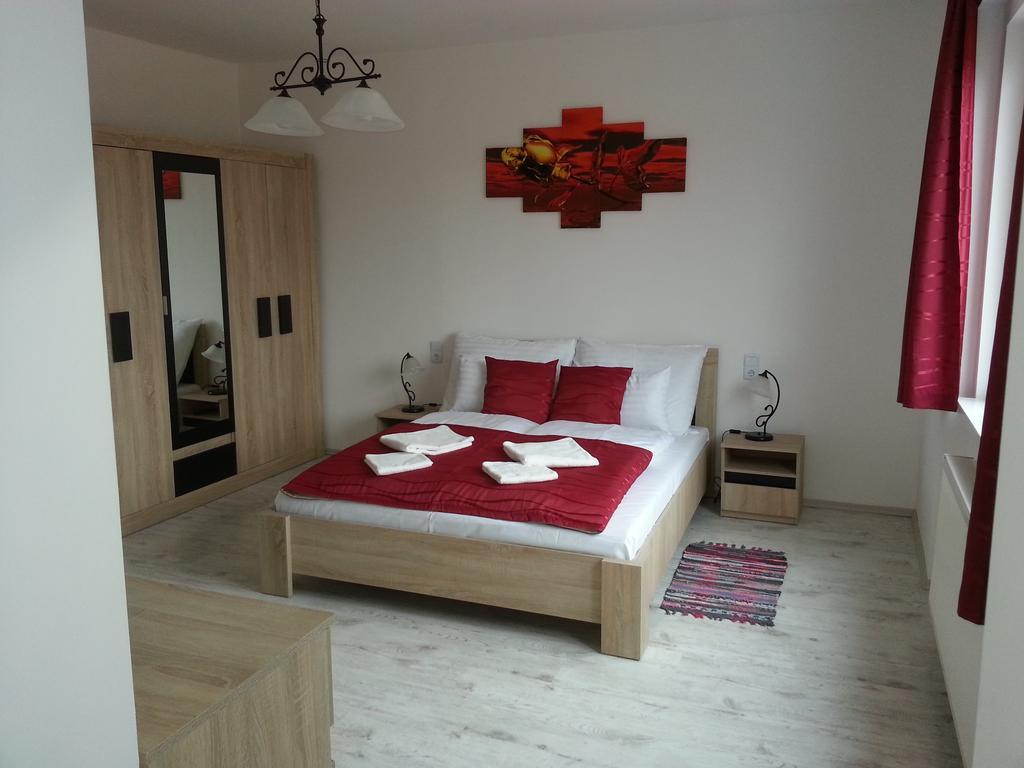Downtown Apartment מישקולץ מראה חיצוני תמונה