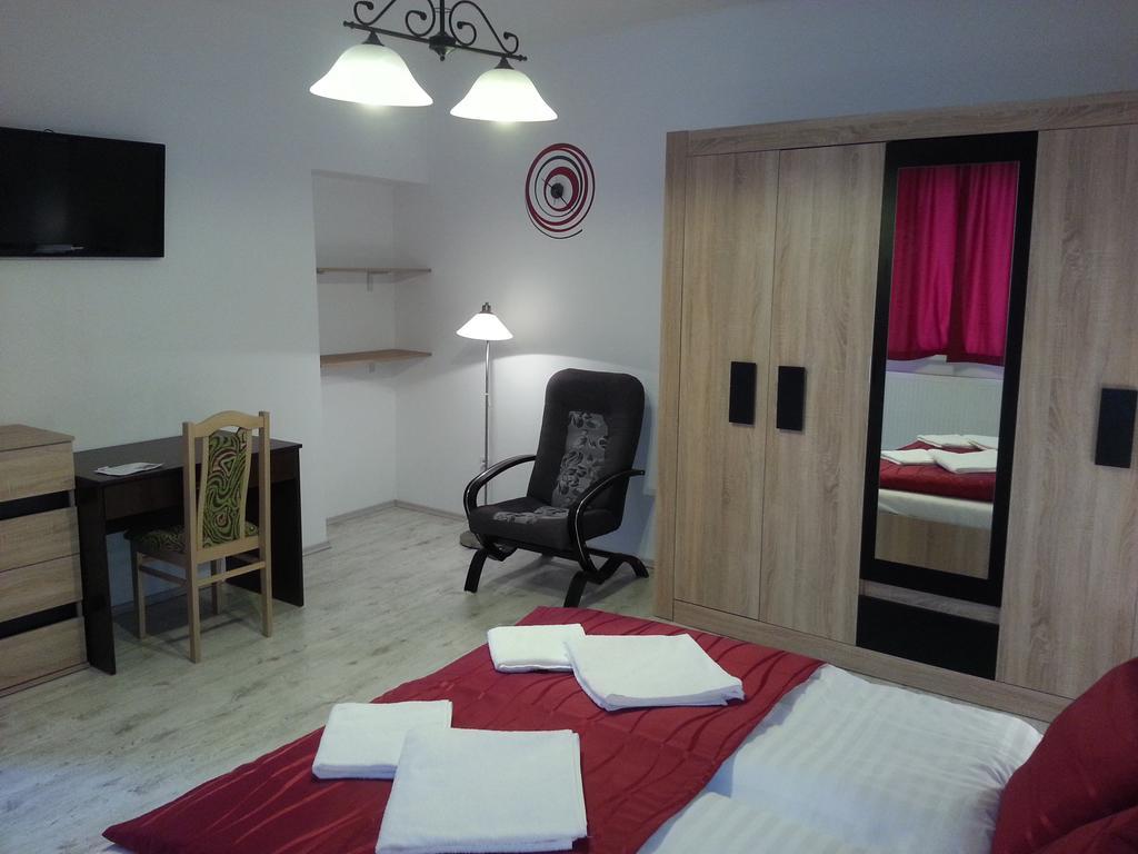 Downtown Apartment מישקולץ מראה חיצוני תמונה