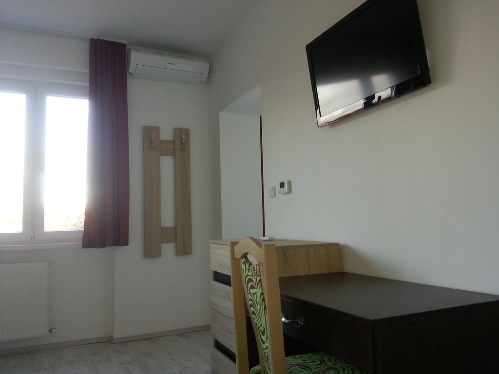 Downtown Apartment מישקולץ מראה חיצוני תמונה