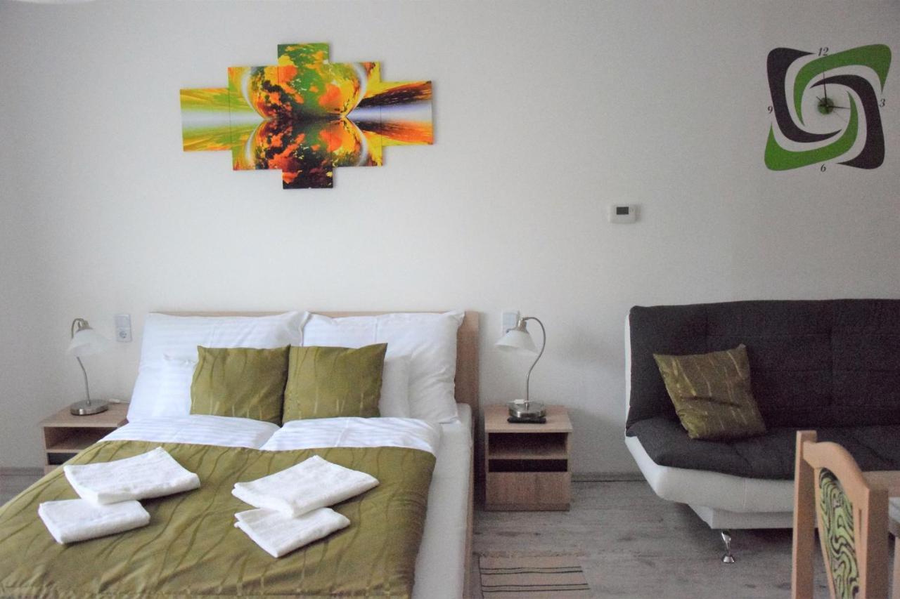 Downtown Apartment מישקולץ מראה חיצוני תמונה